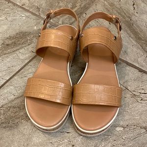 Marc Fisher tan sandals